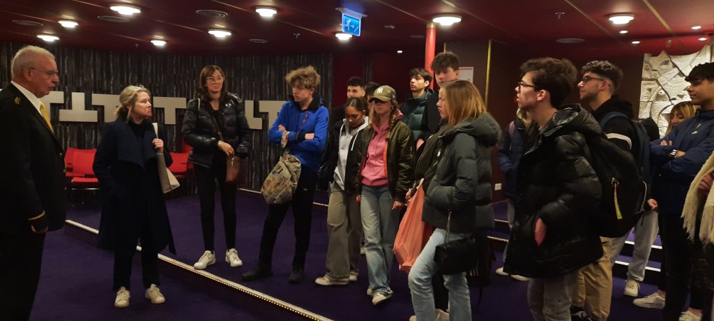 Group school mobility in Amsterdam