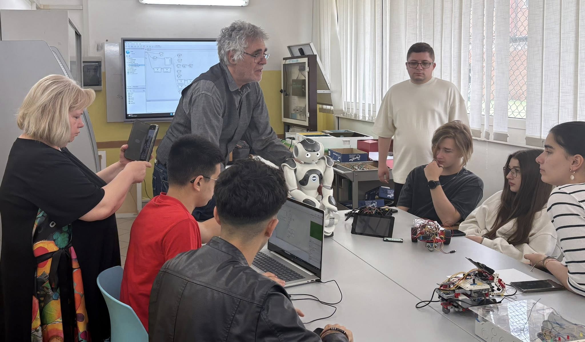 500230364 2752881094896155 3153854037397894798 n