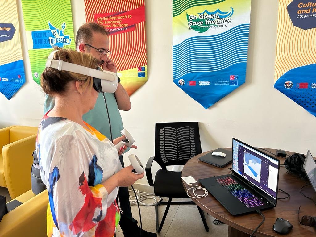 Course on Virtual Reality into Teaching in Ankara